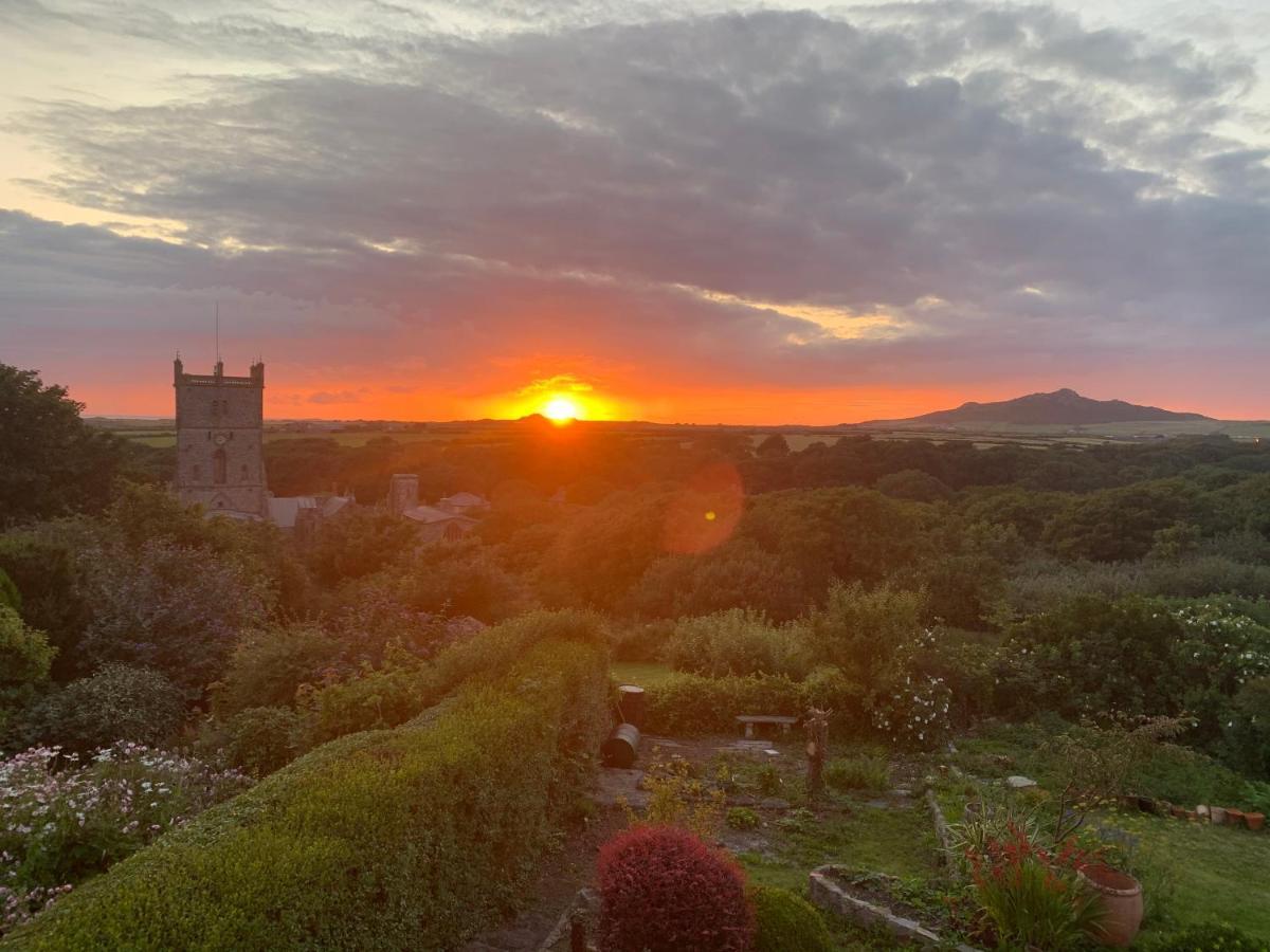 St Davids Gin & Kitchen - The Cathedral Villas Exterior foto